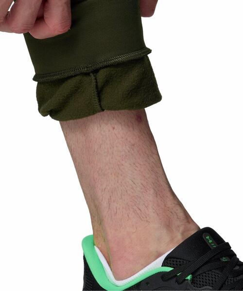 UNDER ARMOUR(アンダーアーマー)の「UAアーマーフリース カモ ジョガーパンツ(トレーニング/メンズ)(その他パンツ・メンズ・グリーン系・L/XL/3XL/M)」の3枚目の写真