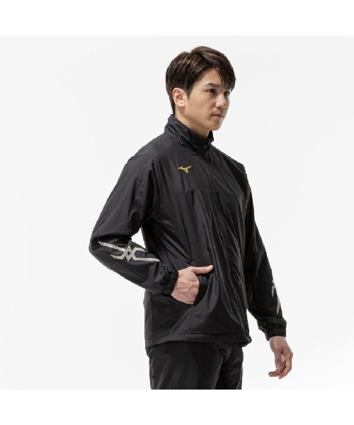 MIZUNO(ミズノ )の「ミズノ MCライン ブレスサーモウォーマージャケット(ジャージ・メンズ・ブラック/ネイビー・M/L/LL/3L)」の4枚目の写真