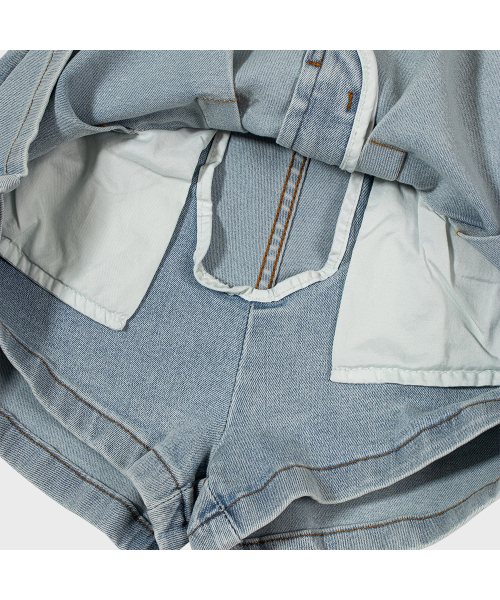 MOAA(モア)の「キュロットデニムミニスカート (ライトジーンズブルー)(スカート・レディース・その他・SMALL/MEDIUM)」の4枚目の写真