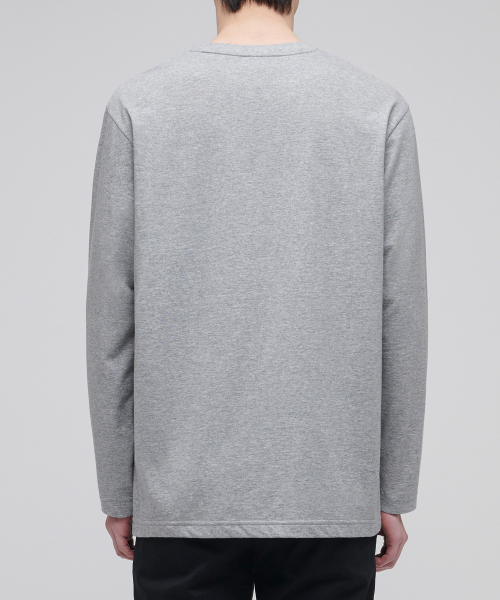 MUSINSA STANDARD（ムシンサスタンダード）の「[クールタンダード] クルーネック長袖Tシャツ [ミディアムグレー]（Tシャツ/カットソー・メンズ・その他・MEDIUM/LARGE/X-LARGE/XX-LARGE/XXX-LARGE/SMALL）」の2枚目の写真