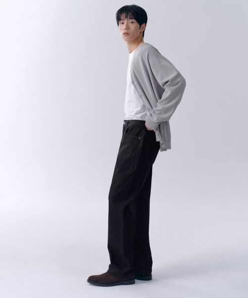 MUSINSA STANDARD（ムシンサスタンダード）の「レギュラーフィットデニムパンツ [ロー ブラック]（デニムパンツ・メンズ・その他・26/27/28/29/30/31/32/33/34/36/38/40/42）」の9枚目の写真