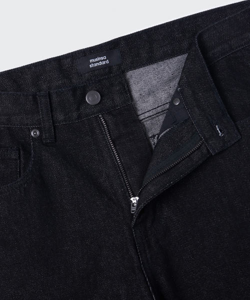 MUSINSA STANDARD（ムシンサスタンダード）の「レギュラーフィットデニムパンツ [ロー ブラック]（デニムパンツ・メンズ・その他・26/27/28/29/30/31/32/33/34/36/38/40/42）」の7枚目の写真
