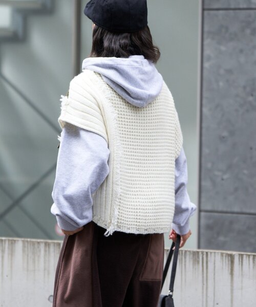 etsinta/エシンタ】リメイクミリタリーベスト（ニット/セーター