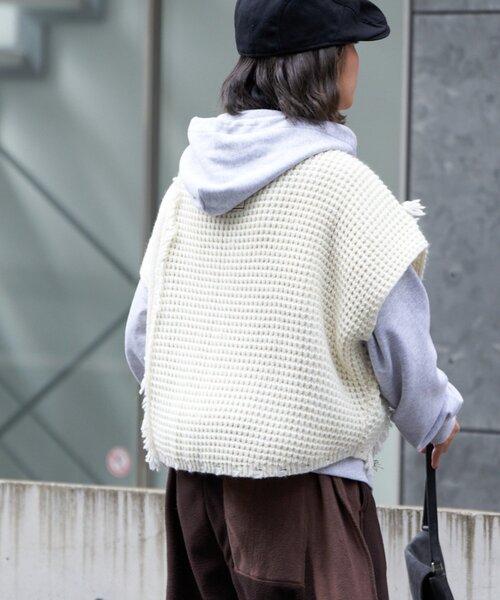 etsintä ブラック ベスト　エシンタ etsinta/エシンタ】リメイクミリタリーベスト（ニット/セーター