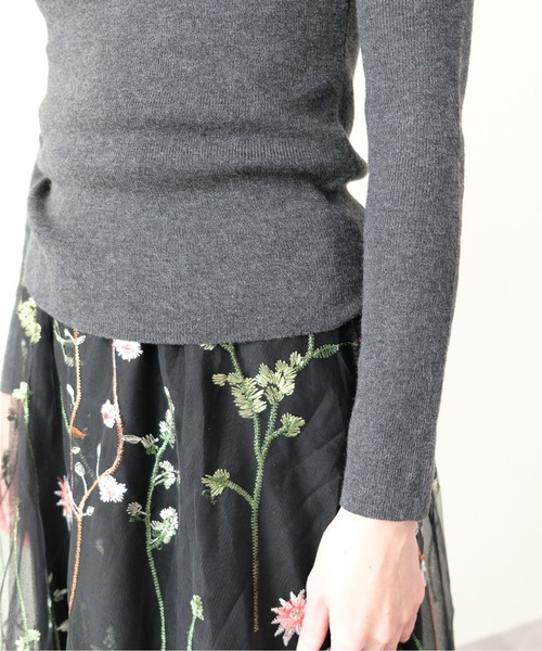 DOLLUPOOPS(ドールアップウップス)の「ソフトタッチハイネックニット(ニット/セーター・レディース・ブラック/チャコールグレー/オフホワイト・FREE)」の18枚目の写真