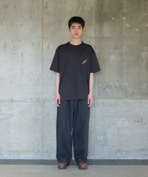 HORLISUN(ホーリーサン)の「Lawrence Short Embroidery T-shirt Black(Tシャツ/カットソー・レディース・その他・SMALL/MEDIUM/LARGE)」の4枚目の写真