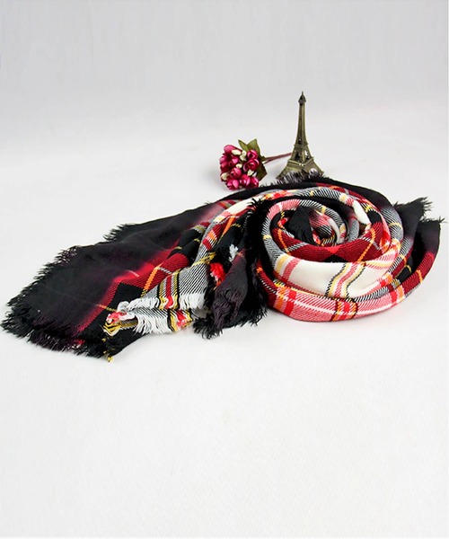 OSYAREVO（オシャレボ）の「マフラー チェック柄 大判（マフラー・レディース・ブラック×レッド/レッド・FREE）」の11枚目の写真