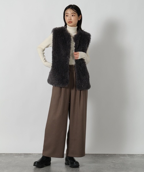 LAKOLE（ラコレ）の「12ゲージリブタートルニットプルオーバー / 634869（ニット/セーター・レディース・ブラウン/アイボリー/ブラック/チャコールグレー/レッド・FREE）」の8枚目の写真