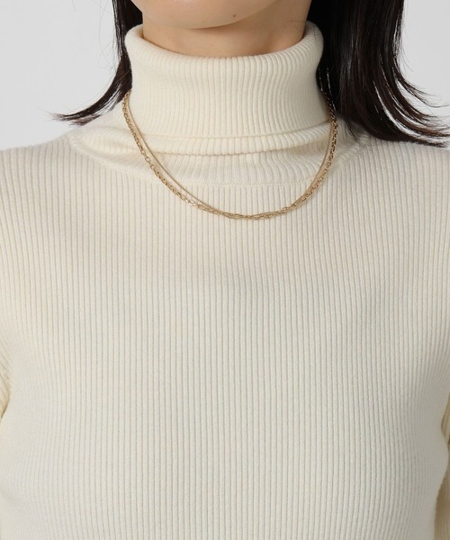 LAKOLE（ラコレ）の「12ゲージリブタートルニットプルオーバー / 634869（ニット/セーター・レディース・ブラウン/アイボリー/ブラック/チャコールグレー/レッド・FREE）」の21枚目の写真