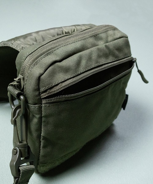 ８(eight)（エイト）の「コンパクトショルダーバッグ（ショルダーバッグ・メンズ・ブラック/オリーブ/カモフラージュ・FREE）」の5枚目の写真