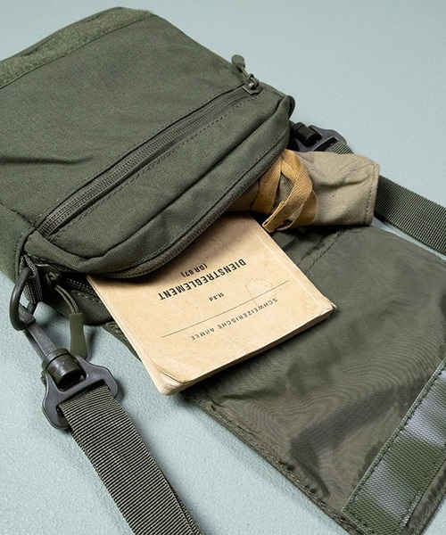 ８(eight)（エイト）の「コンパクトショルダーバッグ（ショルダーバッグ・メンズ・ブラック/オリーブ/カモフラージュ・FREE）」の4枚目の写真