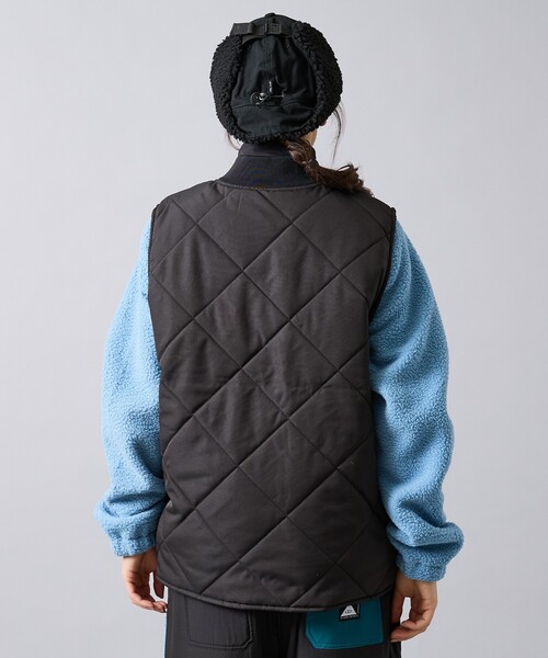 POLeR（ポーラー）の「【POLER/ポーラー】DIAMOND QUILTED VEST/キルティング/ワーク/ユニセックス【WEB限定】（ブルゾン・メンズ・カーキ/ブラック・L/M）」の12枚目の写真