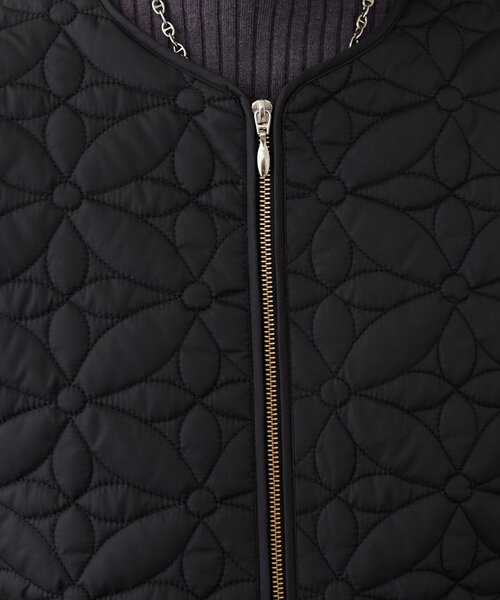 natural couture（ナチュラルクチュール）の「フラワーキルティングペプラムジャケット（ノーカラージャケット・レディース・アイボリー/ブラック・FREE）」の17枚目の写真