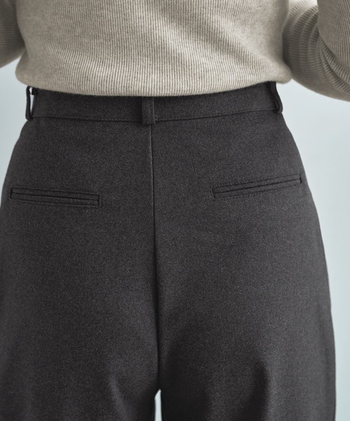 STYLE DELI(スタイルデリ)の「ウール調MIXタックワイドパンツ(その他パンツ・レディース・チャコールグレー/ブラック・LARGE/MEDIUM/SMALL)」の9枚目の写真