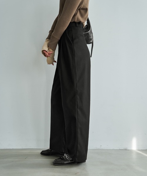 STYLE DELI(スタイルデリ)の「ウール調MIXタックワイドパンツ(その他パンツ・レディース・チャコールグレー/ブラック・LARGE/MEDIUM/SMALL)」の13枚目の写真