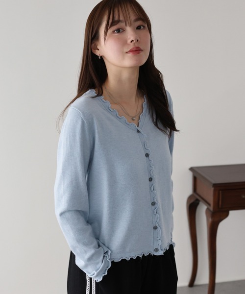 BLUEEAST(ブルーイースト)の「メローフリルカーディガン(ニット/セーター・レディース・ブルー/ネイビー/ベージュ・MEDIUM)」の18枚目の写真