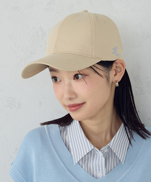 COMME CA ISM（コムサイズム）の「ロゴ刺繍キャップ（キャップ・レディース・ベージュ/ネイビー/チャコール・FREE）」の4枚目の写真