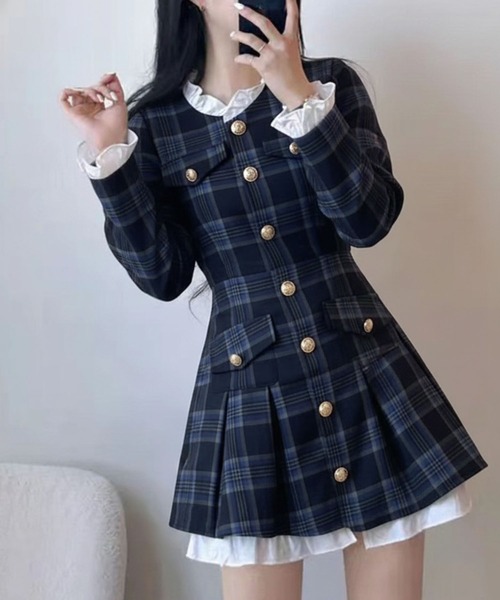 lulufa(ルルファ)の「チェック柄 ゴールドボタン ミニワンピース / 韓国 ガーリー サブカル 地雷系(ワンピース・レディース・ネイビー系・FREE)」の4枚目の写真