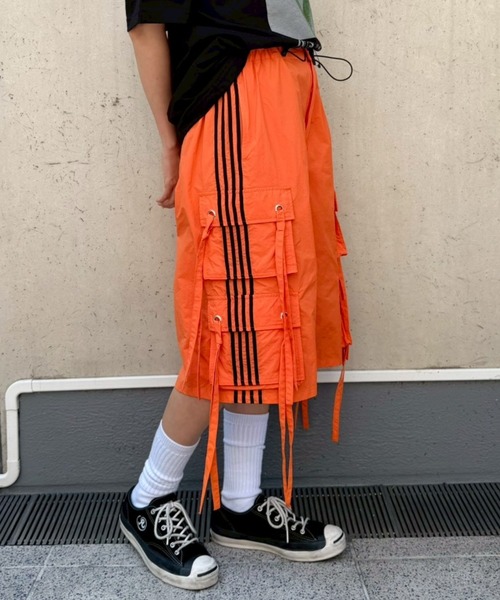 Candy Stripper(キャンディストリッパー)の「8 POCKETS NYLON HALF パンツ(その他パンツ・レディース・オレンジ/グレー/ブラック・FREE)」の5枚目の写真
