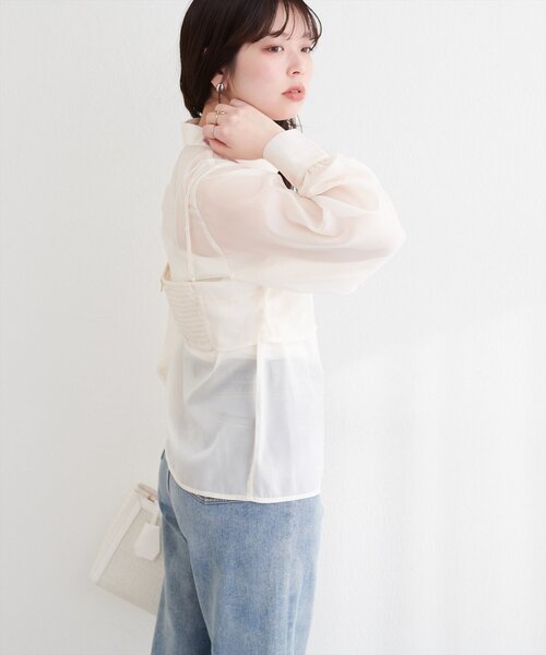 natural couture(ナチュラルクチュール)の「〈osono〉ビスチェ+シャツSET(シャツ/ブラウス・レディース・アイボリー/ピンク/モカ/サックスブルー・FREE)」の17枚目の写真