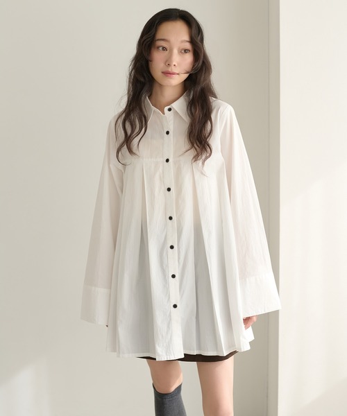 apres jour clair(アプレジュールクレア)の「【apres jour clair】プリーツチュニックシャツ(シャツ/ブラウス・レディース・ピンク/クリーム/オフホワイト/ブルー・フリー/X-LARGE)」の1枚目の写真