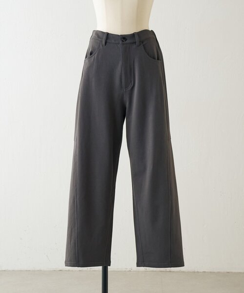 BEARDSLEY（ビアズリー）の「コットン裏毛バレルパンツ（その他パンツ・レディース・ベージュ/チャコールグレー・1/0）」の16枚目の写真