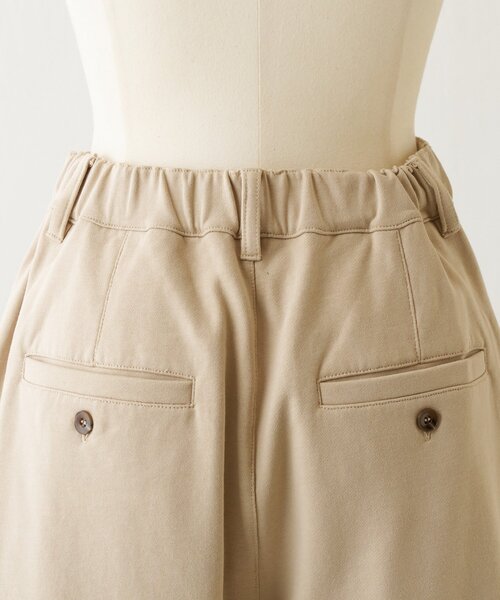 BEARDSLEY（ビアズリー）の「コットン裏毛バレルパンツ（その他パンツ・レディース・ベージュ/チャコールグレー・1/0）」の22枚目の写真