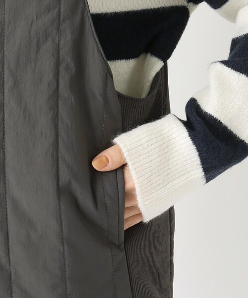one'sterrace(ワンズテラス)の「撥水ワッシャー リバーシブルベスト(その他アウター・レディース・ベージュ系その他7/グレー系その他7/オリーブ系3・02)」の6枚目の写真
