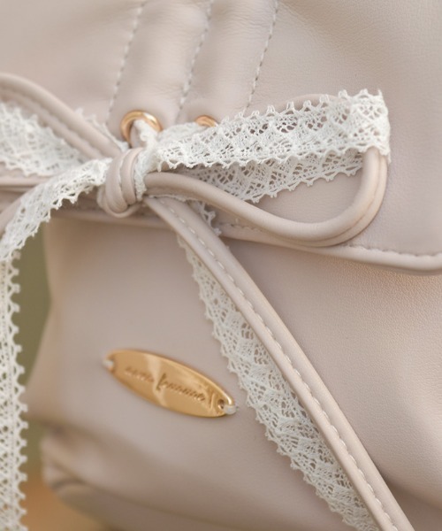 axes femme（アクシーズファム）の「ドロストリボンギャザーバッグ（ボストンバッグ・レディース・ブラック/グレイッシュベージュ・FREE）」の7枚目の写真