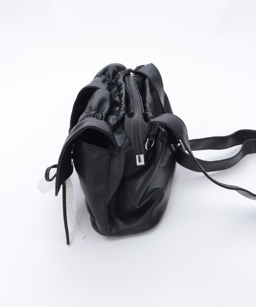 axes femme（アクシーズファム）の「ドロストリボンギャザーバッグ（ボストンバッグ・レディース・ブラック/グレイッシュベージュ・FREE）」の21枚目の写真