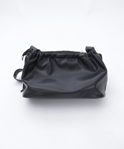 axes femme（アクシーズファム）の「ドロストリボンギャザーバッグ（ボストンバッグ・レディース・ブラック/グレイッシュベージュ・FREE）」の22枚目の写真