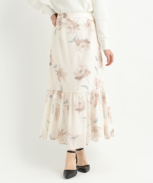 Andemiu(アンデミュウ)の「アートフラワーフレアスカート639353(スカート・レディース・アイボリー/ネイビー・SMALL/MEDIUM)」の6枚目の写真