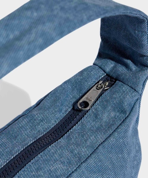 adidas（アディダス）の「スモールショルダーバッグ ウォッシュエフェクト / アディダスオリジナルス adidas Originals（ショルダーバッグ・メンズ・ブラック/ブルー・FREE）」の16枚目の写真