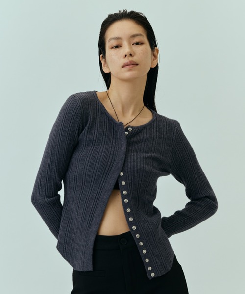 DRWCYS（ドロシーズ）の「スナップボタンリブカーデ（ニット/セーター・レディース・ブラック/グレー/オフホワイト・FREE）」の10枚目の写真