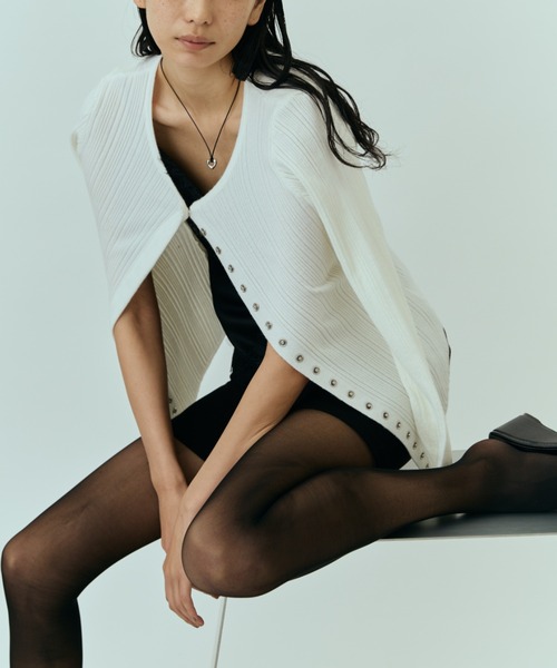 DRWCYS（ドロシーズ）の「スナップボタンリブカーデ（ニット/セーター・レディース・ブラック/グレー/オフホワイト・FREE）」の6枚目の写真