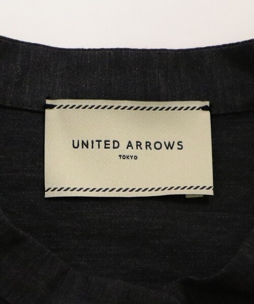 UNITED ARROWS（ユナイテッドアローズ）の「MANTECO POP ブラウス（シャツ/ブラウス・レディース・オフホワイト/ライラック/ダークグレー・38/36）」の11枚目の写真