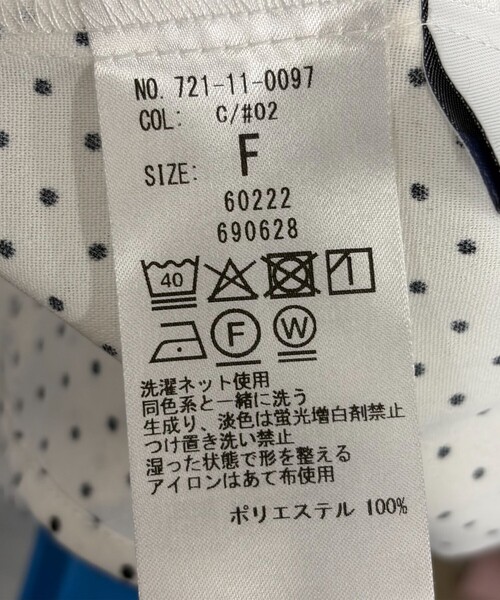 SHIPS any(シップス エニィ)の「SHIPS any:〈洗濯機可能〉ドット ノーカラー ティアード フレア ブラウス(シャツ/ブラウス・レディース・ブラック/ホワイト/ネイビー・ONE SIZE)」の11枚目の写真