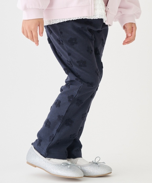 petit main(プティマイン)の「お花ジャカードフレアパンツ(その他パンツ・キッズ・ネイビー/ライトベージュ/ラベンダー・90cm/120cm/110cm/80cm/130cm/100cm)」の4枚目の写真