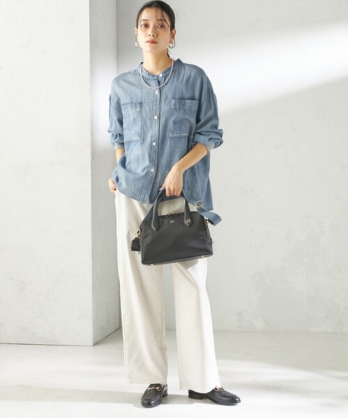 Beau're（ヴュレ）の「BEAURE: ナイロン スクエア テープ ボストン（ボストンバッグ・レディース・ブラック/ネイビー・ONE SIZE）」の6枚目の写真