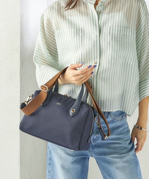 Beau're（ヴュレ）の「BEAURE: ナイロン スクエア テープ ボストン（ボストンバッグ・レディース・ブラック/ネイビー・ONE SIZE）」の7枚目の写真