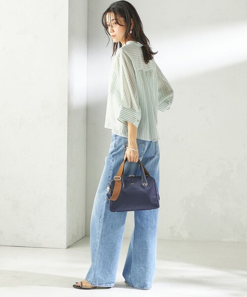 Beau're（ヴュレ）の「BEAURE: ナイロン スクエア テープ ボストン（ボストンバッグ・レディース・ブラック/ネイビー・ONE SIZE）」の11枚目の写真