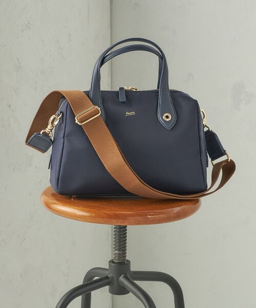 Beau're（ヴュレ）の「BEAURE: ナイロン スクエア テープ ボストン（ボストンバッグ・レディース・ブラック/ネイビー・ONE SIZE）」の12枚目の写真