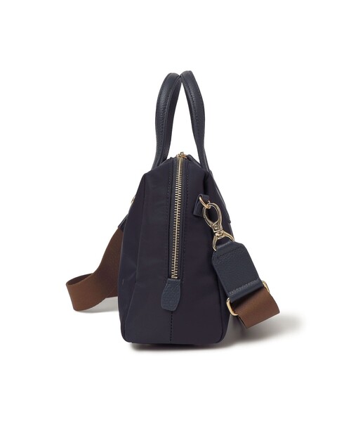 Beau're（ヴュレ）の「BEAURE: ナイロン スクエア テープ ボストン（ボストンバッグ・レディース・ブラック/ネイビー・ONE SIZE）」の15枚目の写真