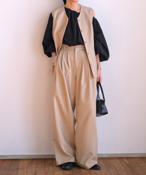 AKTE(アクテ)の「3タックワイドパンツ(その他パンツ・レディース・ネイビー/ベージュ・2T/2/1)」の9枚目の写真