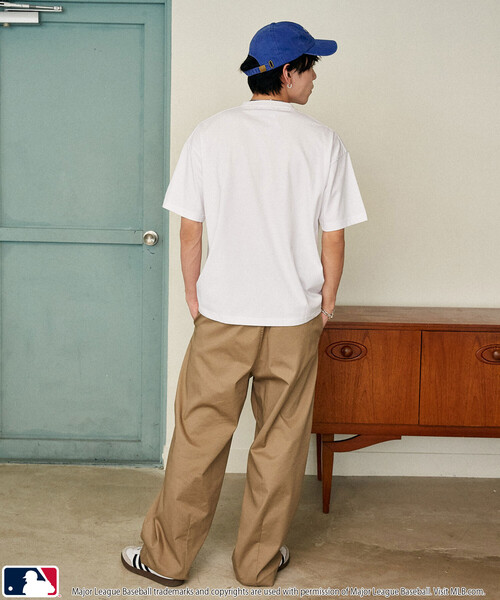 PUBLUX(パブリュクス)の「PUBLUX/パブリュクス 別注MLB アニマルプリント Tシャツ 限定展開(Tシャツ/カットソー・メンズ・グレー/オフホワイト/ネイビー/ピンク/ライトグレー/ホワイト・L/M/S)」の21枚目の写真