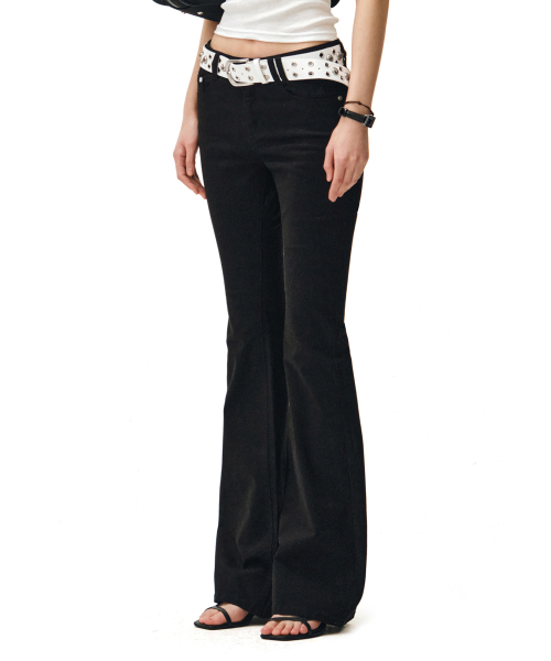 DECET WOMEN(デケット ウーマン)の「(コットン)Signature スリム ローライズ フレアジーンズ DCWPT006BLACKCT(デニムパンツ・レディース・その他・X-SMALL/SMALL/MEDIUM/LARGE)」の3枚目の写真