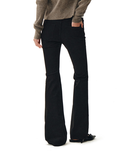 DECET WOMEN(デケット ウーマン)の「(コットン)Signature スリム ローライズ フレアジーンズ DCWPT006BLACKCT(デニムパンツ・レディース・その他・X-SMALL/SMALL/MEDIUM/LARGE)」の8枚目の写真