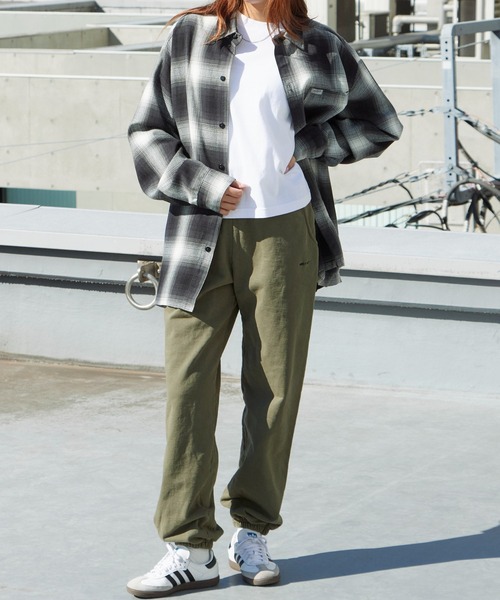 MINE(マイン)の「MINE/マイン GARAMENT-DYE-SWEAT-PANTS-14oz 裏起毛 ロゴ刺繍 イージースウェットパンツ 2026年春夏(スウェットパンツ・メンズ・オリーブ/ブラック・1/2/3/5/4)」の22枚目の写真