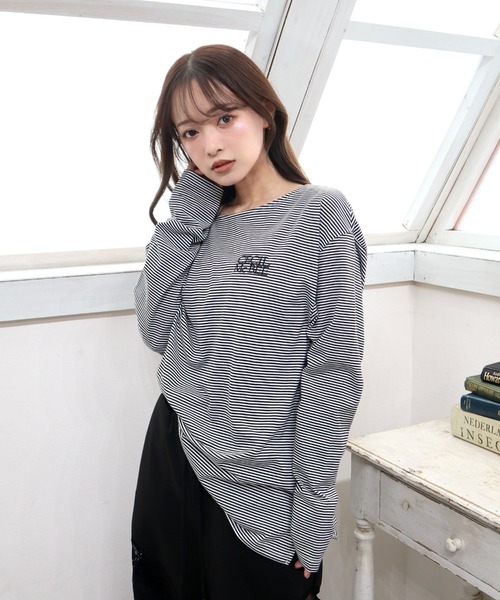 CECIL McBEE(セシルマクビー)の「刺繍ロゴカットプルオーバー(Tシャツ/カットソー・レディース・オフホワイト/ブラック・LARGE/MEDIUM)」の9枚目の写真
