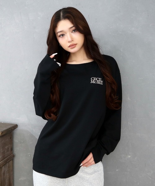 CECIL McBEE(セシルマクビー)の「刺繍ロゴカットプルオーバー(Tシャツ/カットソー・レディース・オフホワイト/ブラック・LARGE/MEDIUM)」の4枚目の写真
